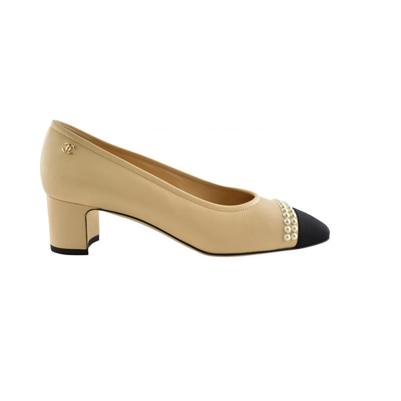 Chanel 20P Beige Lambskin Leather Black CC Pearl Sandal Low Block Heel Pump 37 - Picture 1 of 12